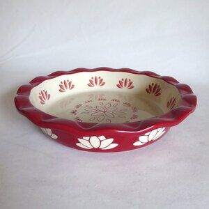 NEW 9” CROFTON STONEWARE DECORATIVE SCALLOPED FLUTED RED CREAM PIE PLATE DISH